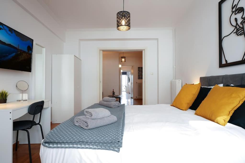 Syntagma Square, 70Sqm Pentelis Sunny Apartment Atenas Exterior foto