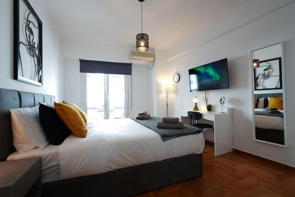 Syntagma Square, 70Sqm Pentelis Sunny Apartment Atenas Exterior foto