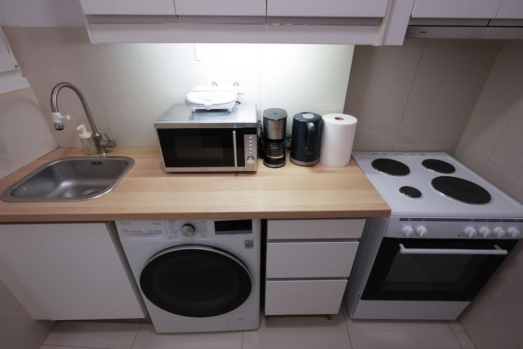 Syntagma Square, 70Sqm Pentelis Sunny Apartment Atenas Exterior foto