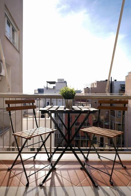 Syntagma Square, 70Sqm Pentelis Sunny Apartment Atenas Exterior foto